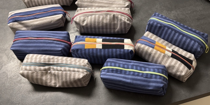 Nachhaltiges Werkstück in AES: Mäppchen aus alter Bettwäsche